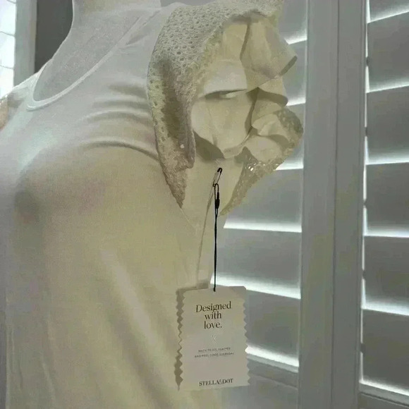 Stella & Dot Ruffle  Sleeve T-Shirt - Picture 3 of 4